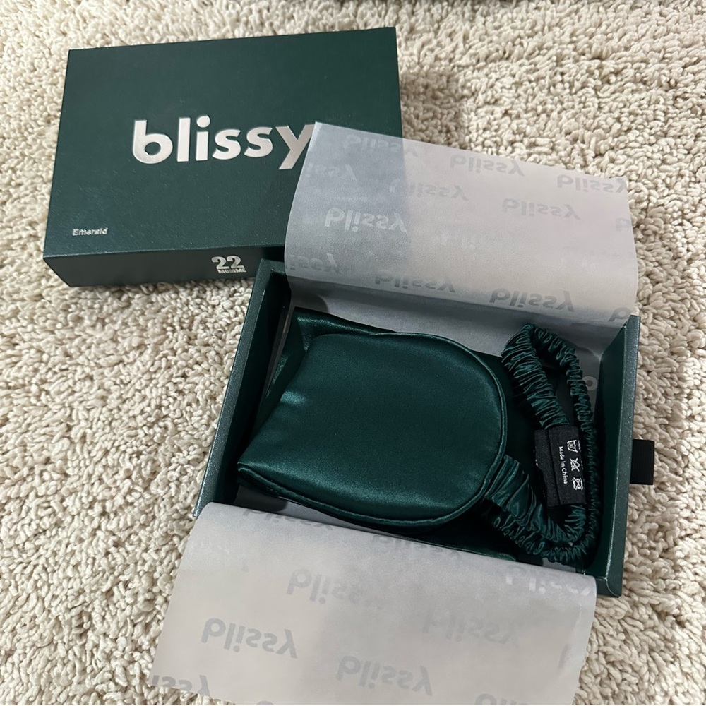 Blissy Mulberry Emerald silk sleep mask
